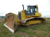 Komatsu D 61 EX-15 am 31.05.2015 in der Nähe von Trier-Föhren