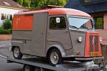 . Citron HY,  Bj. 1981, auf einem Hnger verladen, gesehen am 15.07.2015