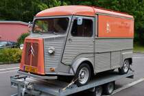 . Citron HY, Bj. 1981, auf einem Hnger verladen, gesehen am 15.07.2015