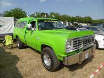 Dodge W 200 auf dem US-Car-Treffen in Stadtbredimus (Lux.) am 05.07.2015