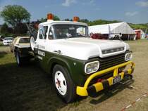 Ford F-500 auf dem US-Car-Treffen in Stadtbredimus (Lux.) am 05.07.2015