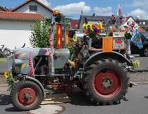 ein liebevoll verunstalteter Eicher Leopard, gesehen bei der Oldtimerausstellung der  Alten Zylinder  Hilders im Juni 2015