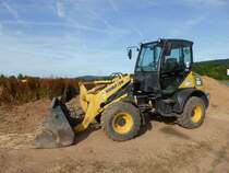 Komatsu WA 80-6 (Baujahr 2000, zul. Gesamtgewicht 6.125 kg, Leistung 50 kW) am 12.07.2015 bei Schweich