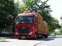 Mercedes Benz Actros am 18.07.15 in Neu-Isenburg