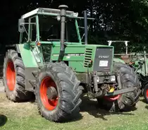 Fendt 611 LSA, abgestellt bei der Oldtimerveranstaltung in Gudensberg, Juni 2015