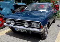 Opel Rekord C, gesehen bei der Oldtimerausstellung der  Alten Zylinder  Hilders im Juni 2015
