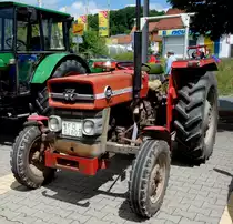 MF 135, gesehen bei der Oldtimerausstellung der  Alten Zylinder  Hilders im Juni 2015