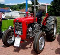 MF 35, gesehen bei der Oldtimerausstellung der  Alten Zylinder  Hilders im Juni 2015