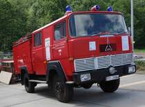 Magirus Deutz als LF8-Feuerwehrfahrzeug der Feuerwehr Wüstensachsen, gesehen bei der Oldtimerausstellung der  Alten Zylinder  Hilders im Juni 2015