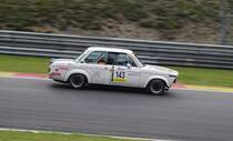 Mitzieher der Nr.143 Bernhard Hagen aus Neef auf BMW 2002 Ti, YT Rennen 1 beim Youngtimer Festival Spa am 19.7.2015