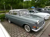 Opel Rekord P2 am 19.07.2015 auf dem 31. Konzer Old- und Youngtimertreffen