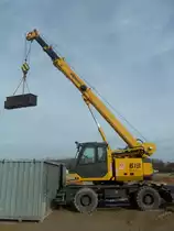 Sennebogen 613D am 26.10.2008 auf einer Baustelle im Gewerbegebiet Konz-Könen