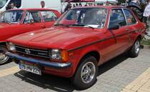 Opel Kadett C, ausgestellt bei der Oldtimerausstellung der  Alten Zylinder  Hilders im Juni 2015