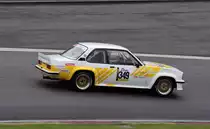 Startnummer 349 Opel Ascona 400, mitgezogen wärend des YT Rennen 2 beim Youngtimer Festival Spa am 19.7.2015