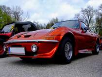 OPEL-GT, aus der Froschperspektive gesehen; 150412
