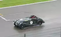 Morgan Plus 4, beim Gentle Drivers Trophy  Regenrennen (Spa Wetter)  beim Youngtimer Festival Spa am 19.7.2015