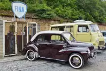 . Renault 4 CV d�couvrable, Bj 1950 war zu der  Journ�e de la vieille carosserie  im Fond de Gras zu sehen. 26.07.2015  (Jeanny)