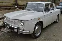 . Renault R 8 war zu der  Journée de la vieille carosserie  im Fond de Gras angereist.  26.07.2015