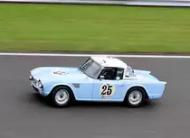 Nr.25,Triumph TR 4, Bj.1965, mitgezogen beim Dunlop FHR Langstreckencup, Youngtimer Festival Spa am 19.7.2015