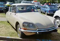 . Dieser Citro�n DS Sp�cial war am 20.08.2015 bei den Vintage Cars & Bikes in Steinfort zu Gast.