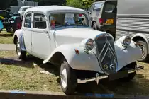 . Citro�n 11 CV L�g�re, Bj 1953, 1911 ccm, 4 Zyl., 41 Kw. (53 Ps), aufgenommen am 02.08.2015 bei den Vintage Cars & Bikes in Steinfort.  