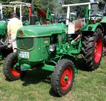 Deutz 3005, gesehen bei der Oldtimerausstellung in Gudensberg, Juli 2015