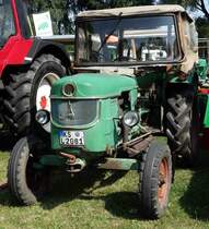 Deutz 4005, gesehen bei der Oldtimerausstellung in Gudensberg, Juli 2015