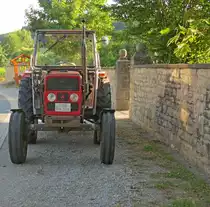 Massey-Ferguson 363 in Nassau (Baden Württemberg) Juli 2015