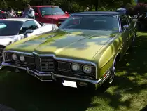 Ford LTD des Modelljahres 1972. Der LTD war die Luxusausführung der Ford-Fullsizemodelle. Der abgelichtete Wagen ist im Farbton Medlimemetallic lackiert. US-Fahrzeugtreffen am 26.07.2018 in Oberhausen.