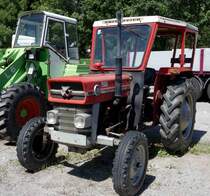 MF 135 steht zum Verkauf, Juli 2015