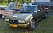 . Peugeot 504 Coup� V6, am 02.08.2015 bei den Vintage Cars & Bikes Days 2015 in Steinfort
