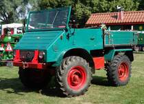 Unimog 411 gesehen bei der Oldtimerausstellung in Gudensberg, Juli 2015