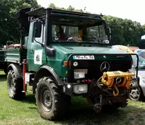 Unimog, gesehen bei der Oldtimerausstellung in Gudensberg, Juli 2015