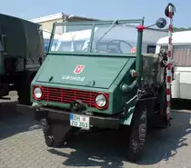 Unimog, gesehen auf einem Parkplatz im thüringischen Vacha. Die insgesamt 4 Fahrzeuge waren auf dem Heimweg vom Jahrestreffen des Unimog Veteranen Club UVC in der bayrischen Rhön.