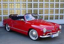 VW Karmann Ghia Typ 14 Cabrio, wurde ab 1957 gebaut, Juli 2015 