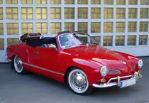 VW Karmann Ghia Typ 14 Cabrio, wurde ab 1957 gebaut, Juli 2015 