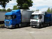 SCANIA und Mercedes Benz Actros am 02.08.15 auf einen Rastplatz an der Autobahn A7