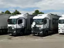 Zwei Mercedes Benz Actros am 02.08.15 auf einen Rastplatz an der Autobahn A7