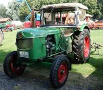Deutz D40, gesehen bei der Oldtimerausstellung in Gudensberg, Juli 2015