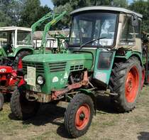Deutz D 4006, gesehen bei der Oldtimerausstellung in Gudensberg, Juli 2015