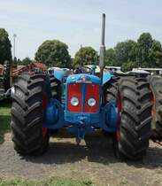 Fordson Super Major steht bei der Oldtimerausstellung in Gudensberg, Juli 2015