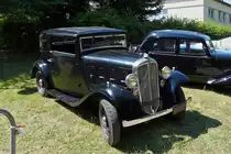 . Ein mir unbekannter Oldtimmerbei den Vintage Cars & Bikes Days 2015 in Steinfort.  02.08.2015  Danke im Voraus f�r die Aufl�sung.
