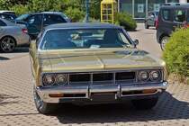 . Dodge  Polara sucht am 02.8.2015 nach einem Parkplatz.

