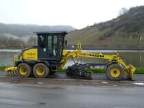 HBM-Nobas BG 110 TA-4 (Baujahr 2011, zul. Gesamtgewicht 11.800 kg, Leistung 97 kW) am 02.12.2012 in Machtum (Lux.)