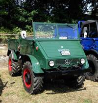 Unimog gesehen bei der Oldtimerausstellung in Gudensberg, Juli 2015