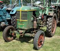 Deutz Knubbel steht bei der Oldtimerausstellung in Gudensberg im Juli 2015
