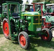 Deutz Knubbel steht bei der Oldtimerausstellung in Gudensberg im Juli 2015