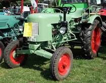 Fendt Dieselross steht bei der Oldtimerausstellung in Gudensberg im Juli 2015