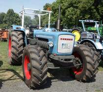 Eicher steht bei der Oldtimerausstellung in Gudensberg, Juli 2015