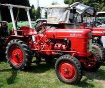 Fahr D 17 NH,  präsentiert bei der Oldieausstellung in Gudensberg im Juli 2015